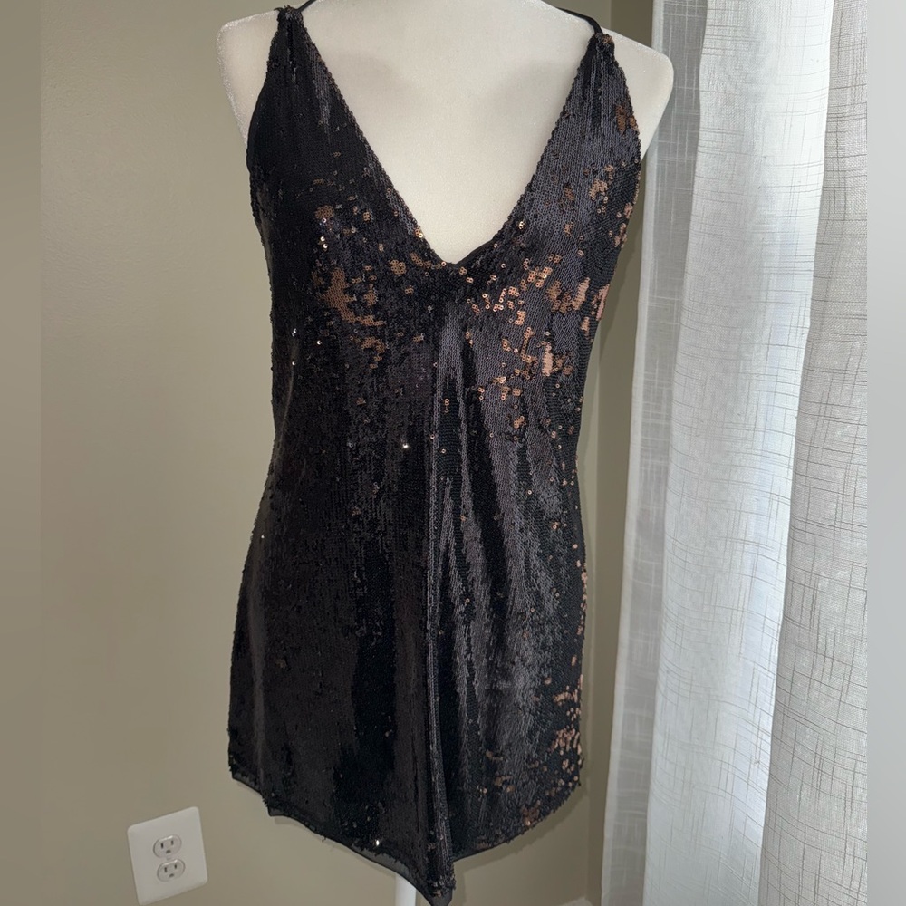 Free People Black & Gold Sequin Dress 🖤✨